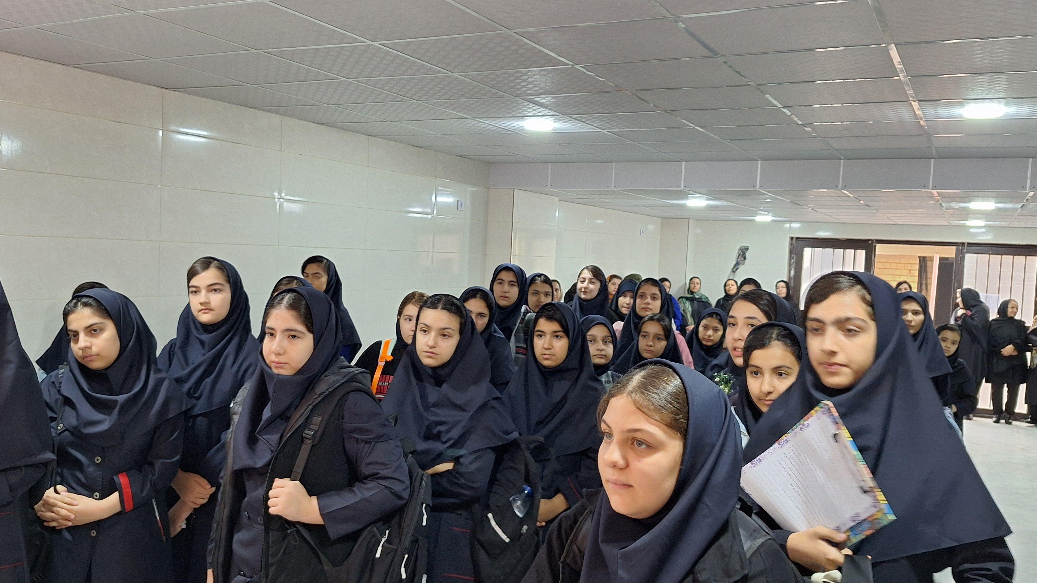 راهنمای جذب دانش آموز بر اساس مارکتینگ کوانتومی