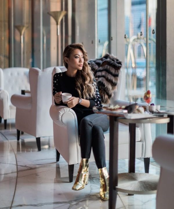 تبلیغات بلاگری چیست و چطور با یک استوری بفروشی؟